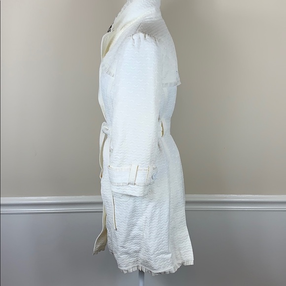 💃🏽Sold💃🏽 White Trench Coat sz L - Picture 6 of 8
